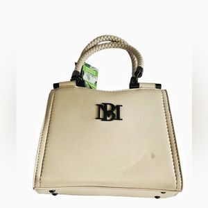 Badgley Mischka Brand new purse very elegant